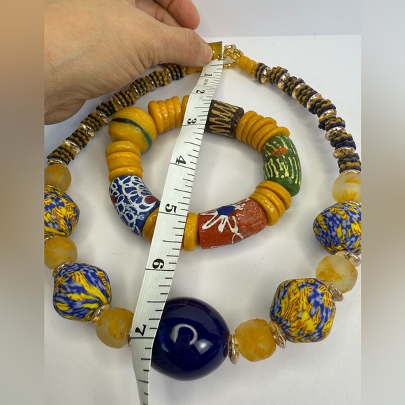 Eclectic Ghana bead necklace set - Picture 4 of 6